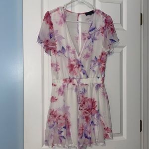 Floral Romper Size M